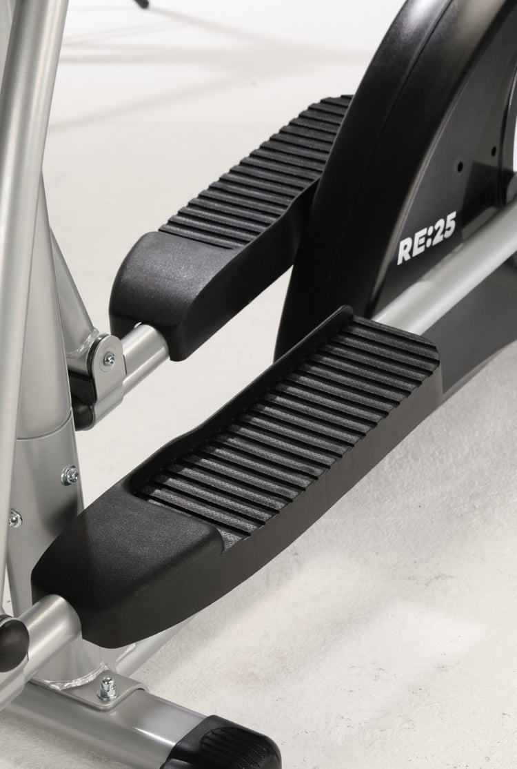 RE25 Elliptical Cross Trainer